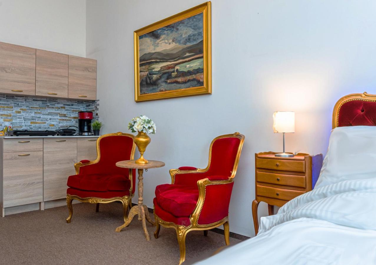 Bank Invest Apartmens - Old Town Leilighet Praha Eksteriør bilde