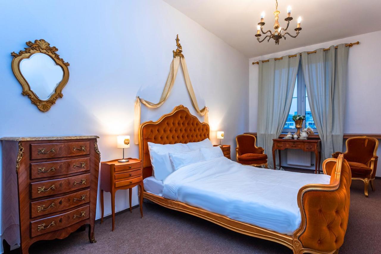 Bank Invest Apartmens - Old Town Leilighet Praha Eksteriør bilde