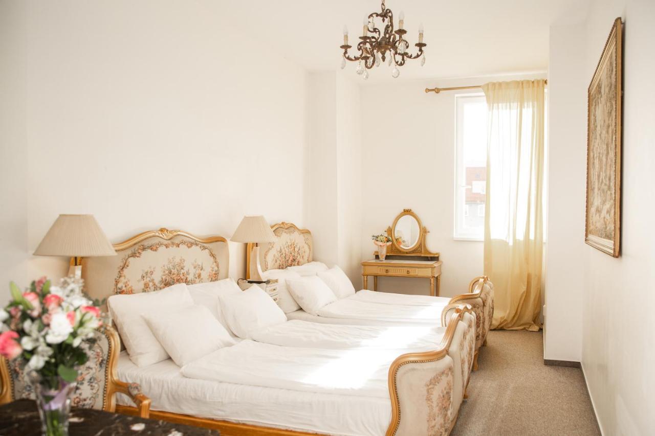 Bank Invest Apartmens - Old Town Leilighet Praha Eksteriør bilde