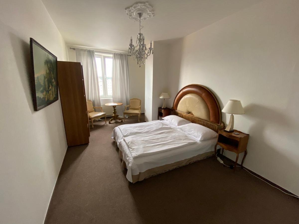 Bank Invest Apartmens - Old Town Leilighet Praha Eksteriør bilde