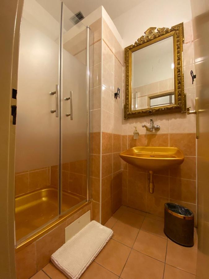 Bank Invest Apartmens - Old Town Leilighet Praha Eksteriør bilde